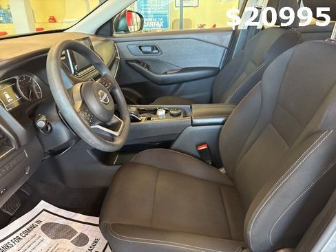 Used 2023 Nissan Rogue S image 10