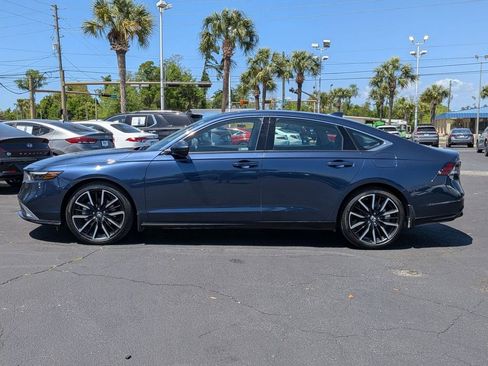Used 2023 Honda Accord Touring image 8