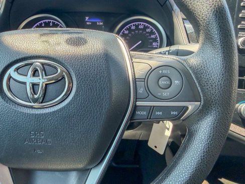 Used 2023 Toyota Camry LE FWD image 10