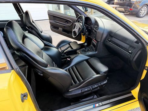 Used 1995 BMW M3 Coupe RWD image 42