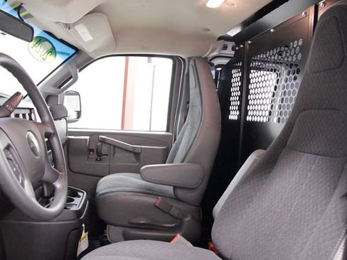 Used 2024 Chevrolet Express 2500 w/ Driver Convenience Package image 13