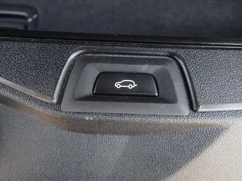 Used 2021 BMW X5 M50i image 9