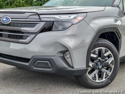 New 2026 Subaru Forester Premium AWD/4WD image 3