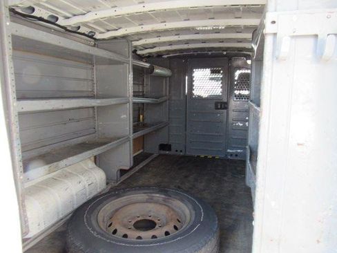 Used 2016 Nissan NV 1500 SV RWD image 13