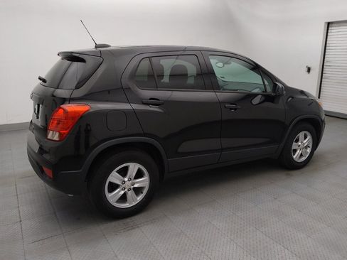 Used 2021 Chevrolet Trax LS w/ Tint and Cruise Package FWD image 10