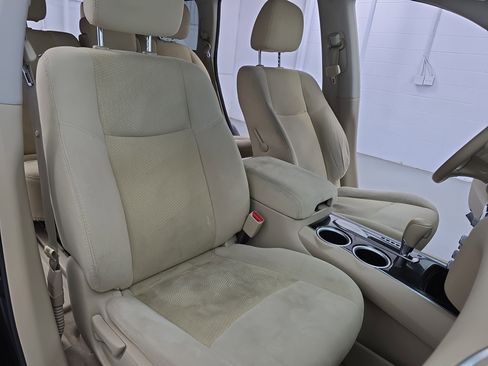 Used 2014 Nissan Pathfinder SV FWD image 10