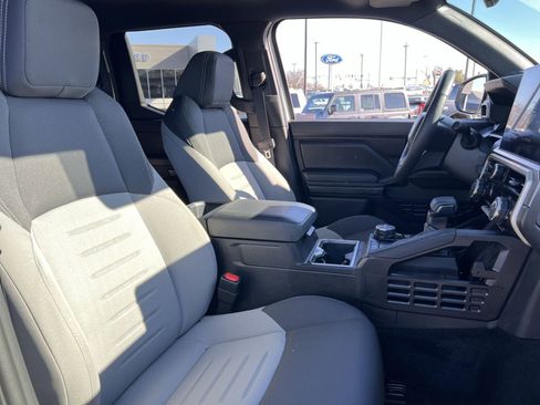 Used 2025 Toyota Tacoma TRD Off-Road image 25