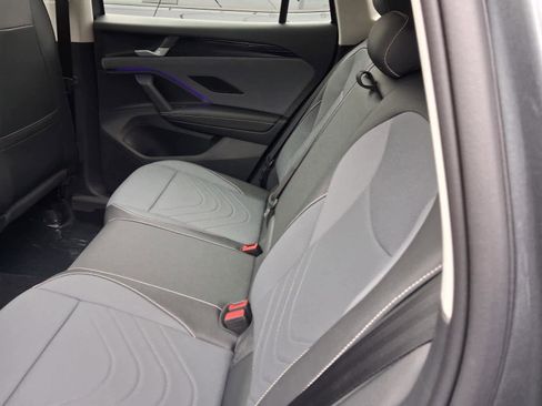 New 2026 Volkswagen Tiguan SE AWD/4WD image 12