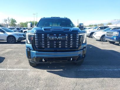 Used 2026 GMC Sierra 3500 Denali Ultimate w/ LPO, Black Badging Package