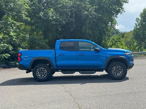 Used 2024 Chevrolet Colorado ZR2 w/ ZR2 Convenience Package III AWD/4WD image 7
