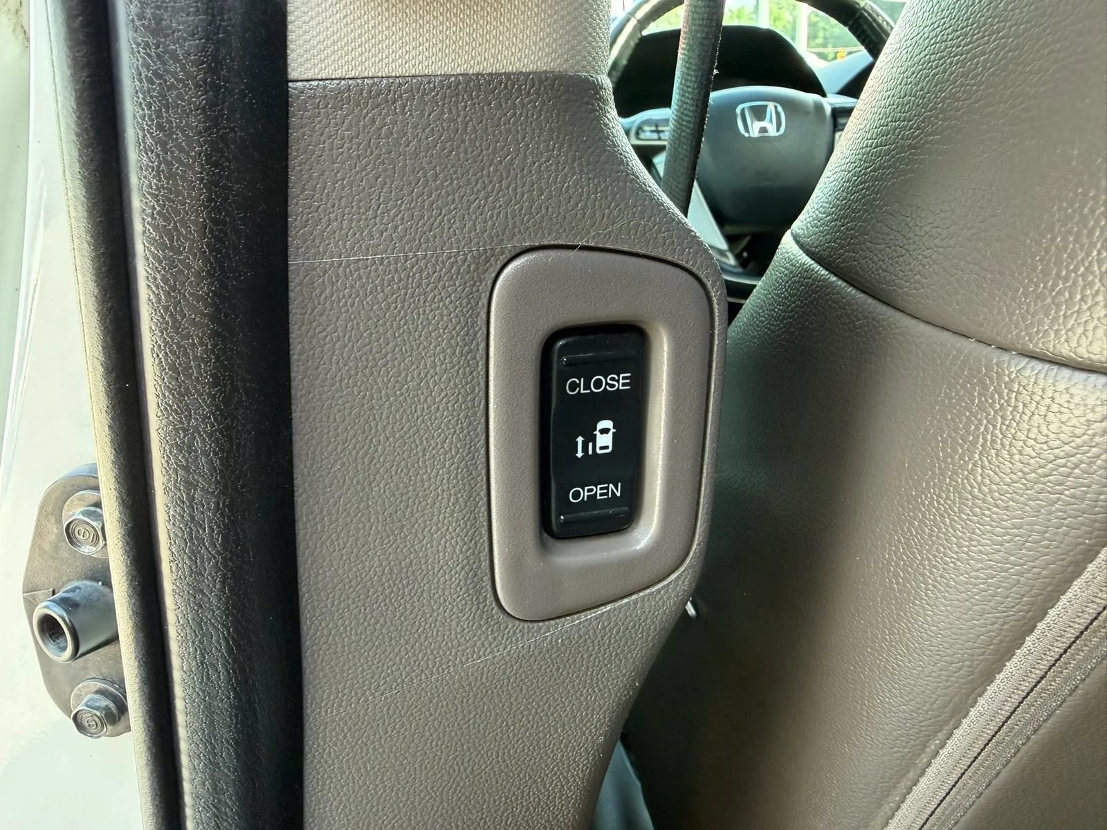 Used 2014 Honda Odyssey EX-L image 28
