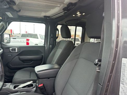 Used 2020 Jeep Wrangler Unlimited Willys image 25