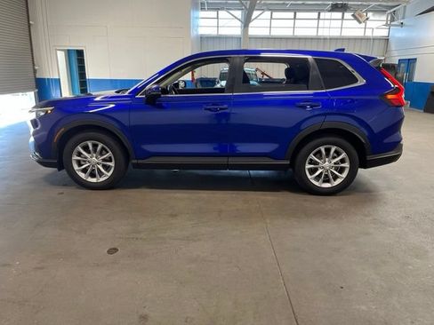 Used 2025 Honda CR-V EX image 7