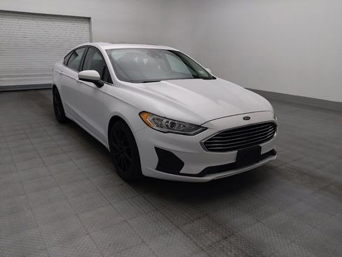 Used 2020 Ford Fusion SE FWD image 13