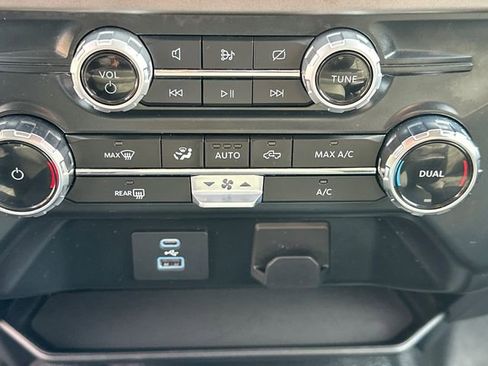 Used 2024 Ford F150 XLT w/ Tow/Haul Package AWD/4WD image 31