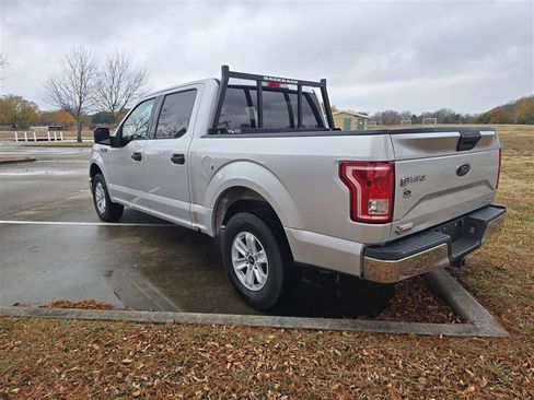 Used 2015 Ford F150 XLT image 4