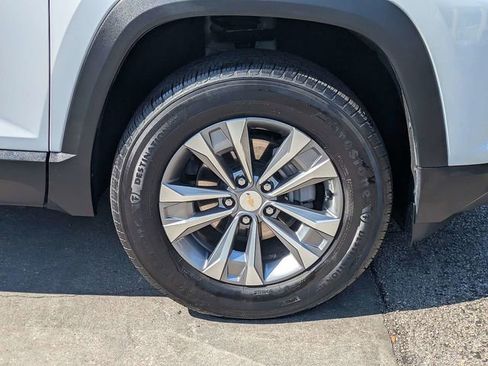 Used 2025 Chevrolet Equinox LT FWD image 10