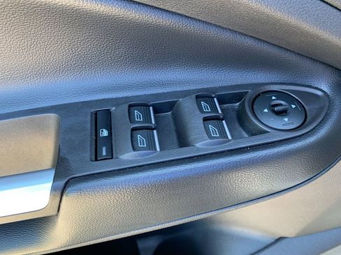 Used 2019 Ford Escape Titanium AWD/4WD image 13