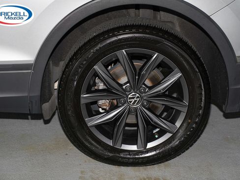 Used 2022 Volkswagen Tiguan SE FWD image 41