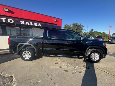 Used 2019 GMC Sierra 1500 SLE w/ SLE Value Package AWD/4WD image 2