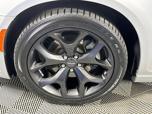 Used 2022 Chrysler 300 S w/ Comfort Group image 32