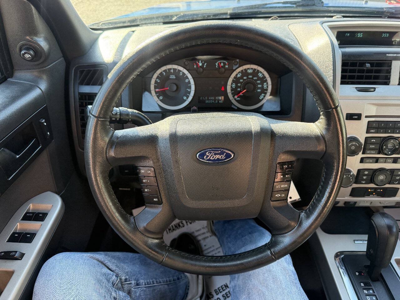 Used 2012 Ford Escape XLT w/ Class II Trailer Tow Pkg AWD/4WD image 15