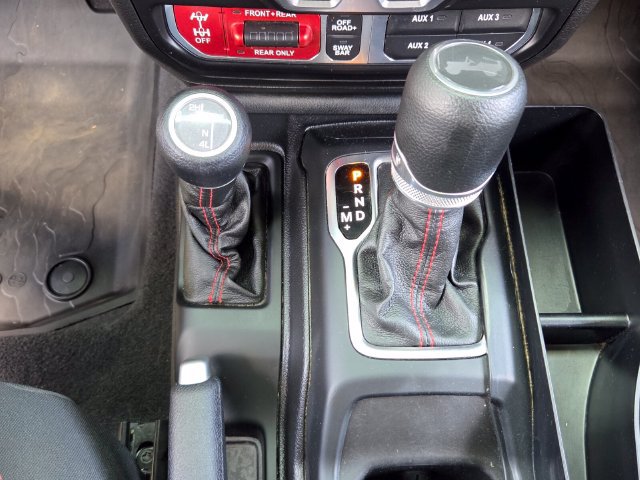 Used 2021 Jeep Wrangler Unlimited Rubicon AWD/4WD image 21