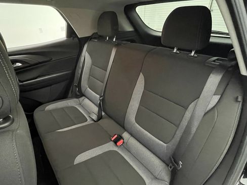 Used 2022 Chevrolet TrailBlazer LT AWD/4WD image 37