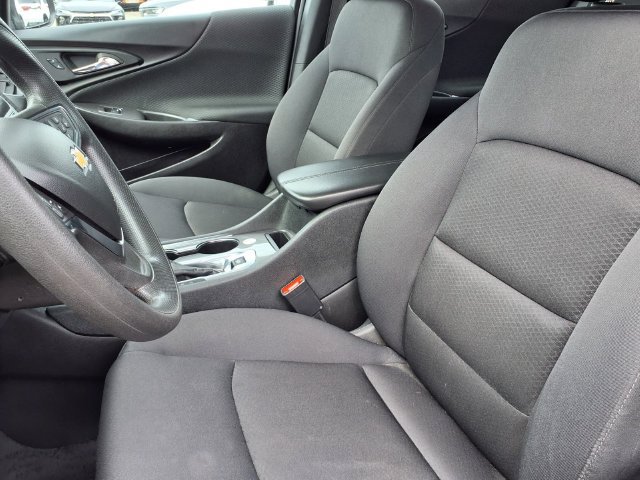 Used 2025 Chevrolet Malibu LT FWD image 3