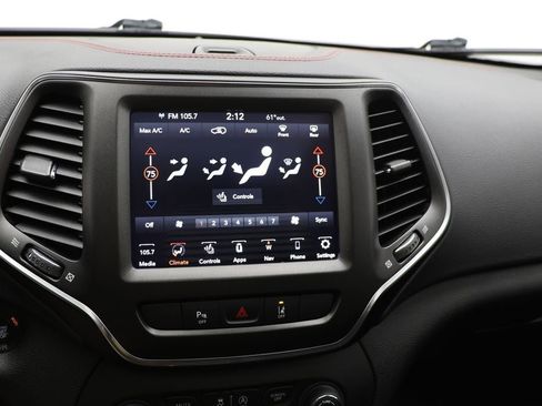 Used 2021 Jeep Cherokee Trailhawk w/ Sun, Sound & Nav Group image 22