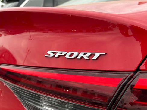 Used 2023 Honda Civic Sport image 12