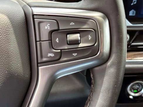 Used 2024 Chevrolet Silverado 1500 LT AWD/4WD image 23