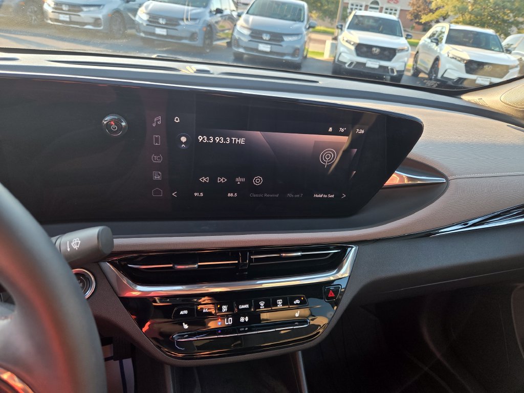 Used 2026 Buick Envista Avenir FWD image 40