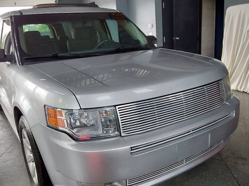 Used 2009 Ford Flex SE FWD image 9