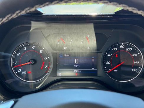Used 2022 Chevrolet Camaro LT RWD image 17