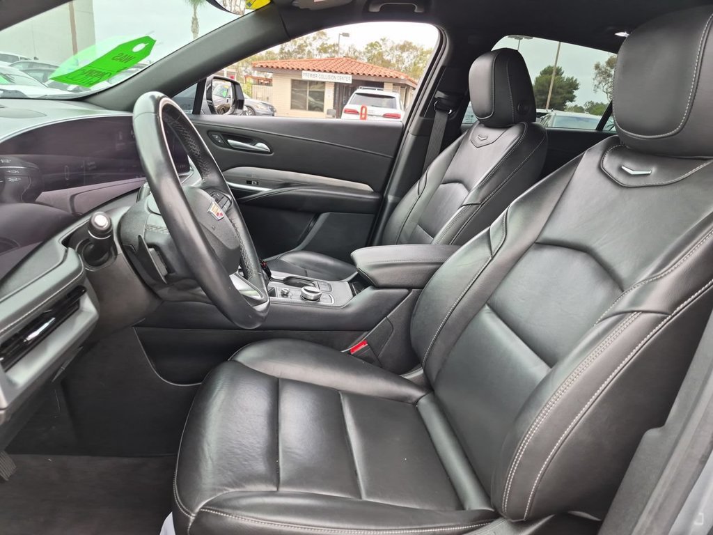 Used 2024 Cadillac XT4 Premium Luxury FWD image 19