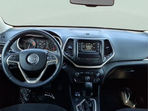 Used 2016 Jeep Cherokee Latitude w/ Comfort/Convenience Group image 12