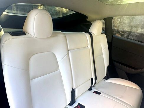 Used 2023 Tesla Model Y Long Range image 53