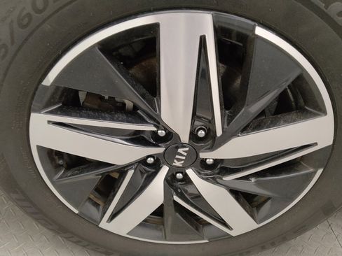 Used 2021 Kia Sorento S w/ Panoramic Sunroof Package FWD image 31