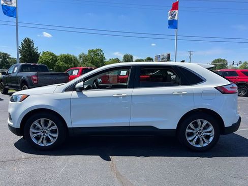 Used 2024 Ford Edge Titanium AWD/4WD image 4