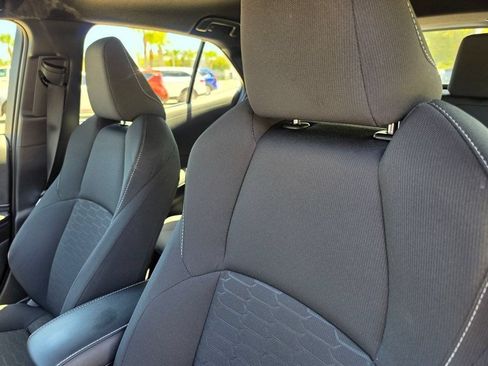 Certified 2025 Toyota Corolla SE w/ SE Package FWD image 9