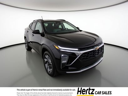 Used 2025 Chevrolet Trax LT