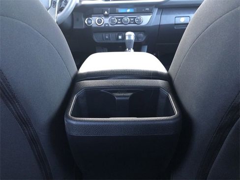 Used 2021 Toyota Tacoma TRD Sport image 21