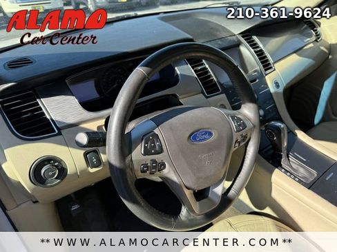 Used 2013 Ford Taurus SEL image 30