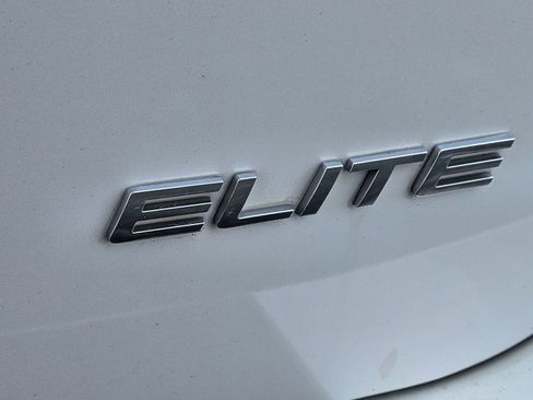 Used 2024 Honda Odyssey Elite image 17