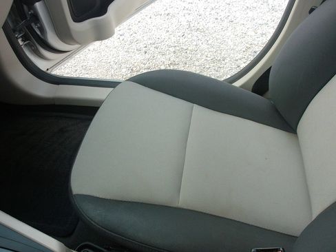 Used 2012 Ford Fiesta S FWD image 20