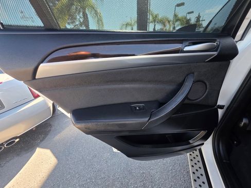 Used 2014 BMW X6 xDrive35i w/ Premium Package image 22