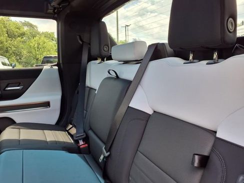 New 2025 GMC Hummer EV 2X image 24