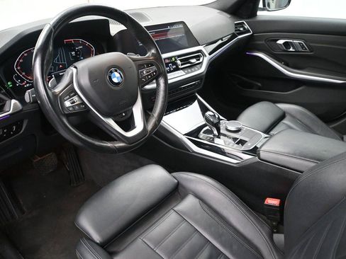Used 2019 BMW 330i xDrive Sedan w/ Premium Package AWD/4WD image 2