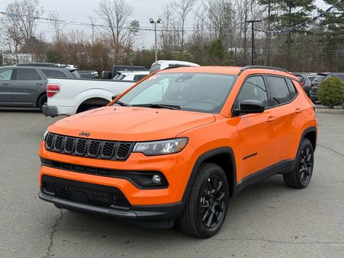 New 2026 Jeep Compass Latitude AWD/4WD image 9